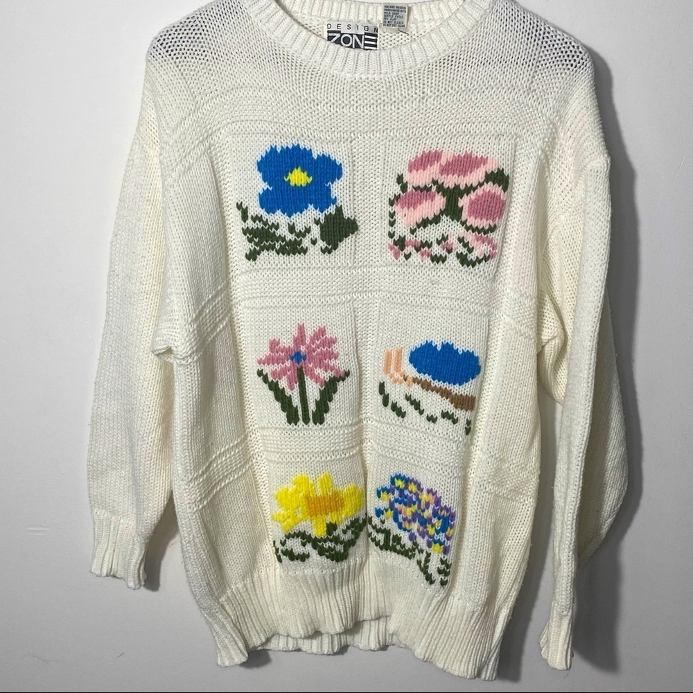 Vintage Design Zone Two Floral Knit Sweater Size Large